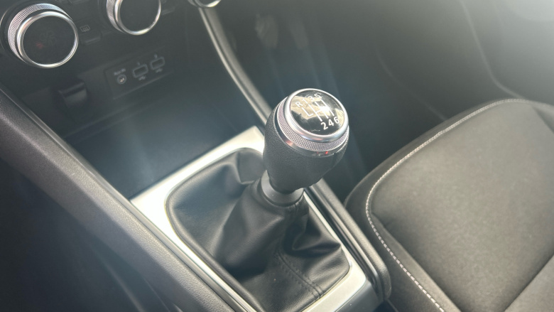 Renault Captur 1.5 dCi 115 Iconic 5dr Diesel Hatchback